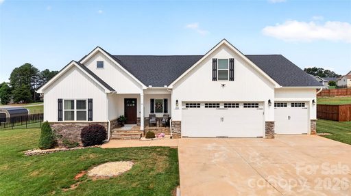 192 Staffordshire Drive sold home in Castlegate, Statesville, NC