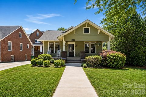 209 Grandin Road pending home in Wesley Heights, Charlotte, NC