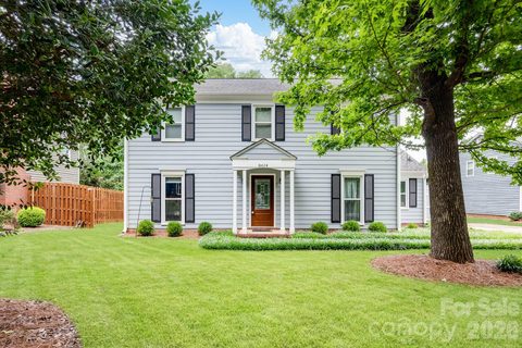 8614 Ducksbill Drive active home in Raeburn, Charlotte, NC
