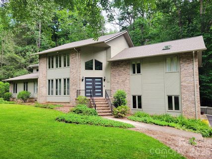 305 E Sondley Drive pending home in Sondley Estates, Asheville, NC