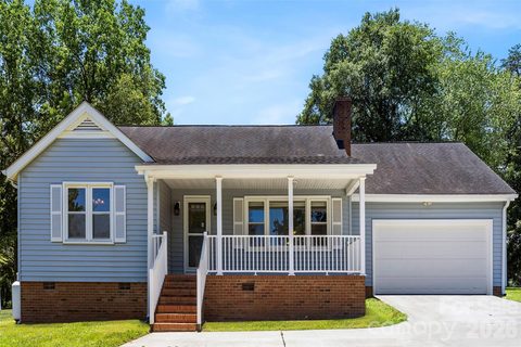 3447 Lake Shore Road pending home in Westport, Denver, NC