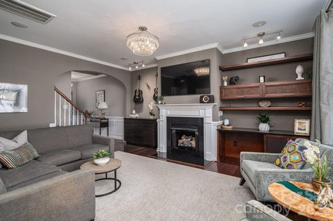 233 Park View Drive sold home in Waters Edge, Belmont, NC