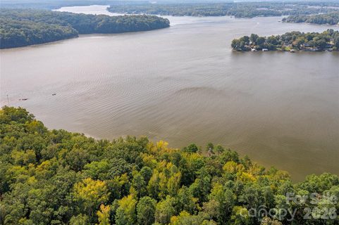 McLean - South Shore, Belmont