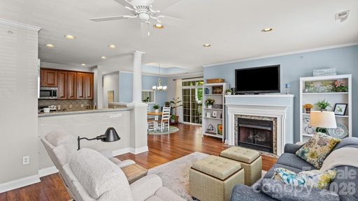9069 Rosalyn Glen Road sold home in Edinburgh Square, Cornelius, NC
