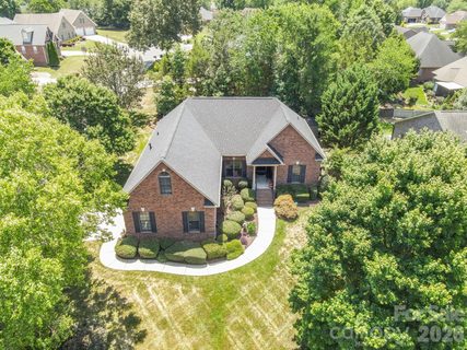 314 River Birch Circle sold home in The Woodlands, Mooresville, NC