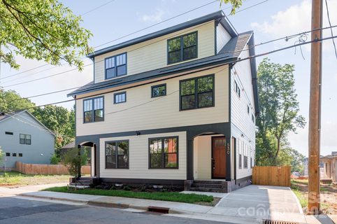 530 Campus Street active home in Biddleville, Charlotte, NC