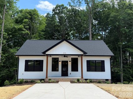 310 Willow Street active home in Craig Heights, Stanley, NC