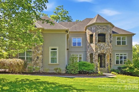 13302 Bally Bunnion Way active home in River Run, Davidson, NC