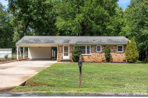 644 Dallas Spencer Mountain Road pending home in Cedarwood Acres, Dallas, NC