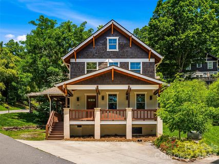 25 Shady Park Lane active home in Sunset Park, Asheville, NC