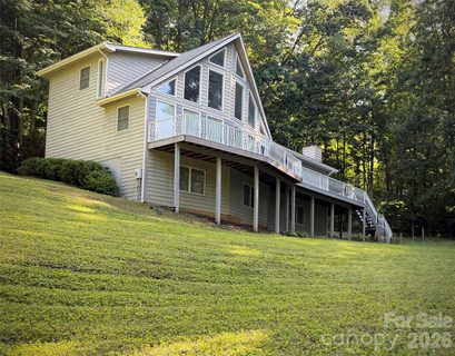101 Friar Tuck Lane active home in Sherwood Forest, Maggie Valley, NC