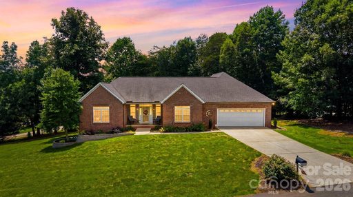 Homes in Brookstone, Hickory