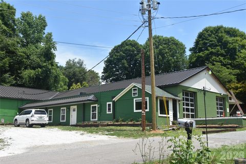 Homes in Marion, Marion