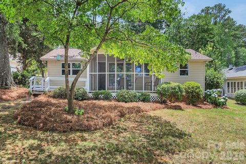 49294 Wood Land Drive pending home in Piney Point Beach, Norwood, NC