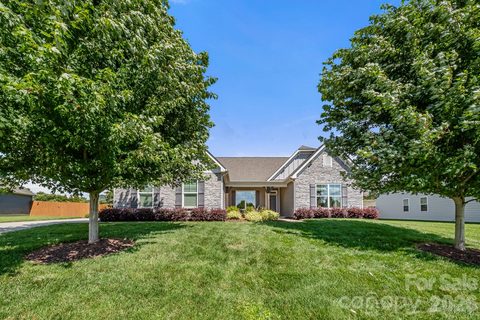 115 Morden Loop pending home in Wellesley, Mooresville, NC
