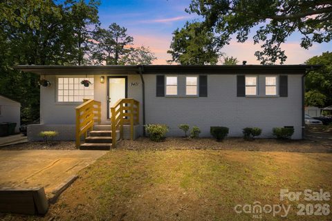 9401 Feldbank Drive sold home in Trinity Park, Charlotte, NC