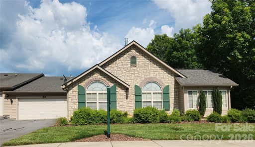1 Mountain Meadow Circle pending home in Hamburg Crossing, Weaverville, NC