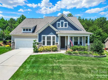 7043 Wyngate Place active home in Bent Creek, Lancaster, SC
