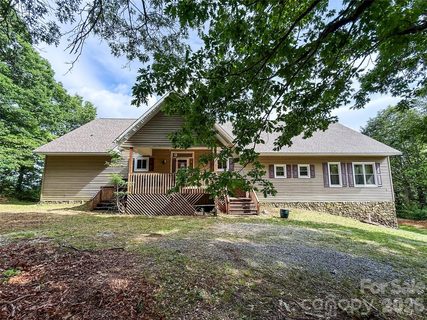 386 Arrowhead Trail pending home in Camp Skyuka, Columbus, NC