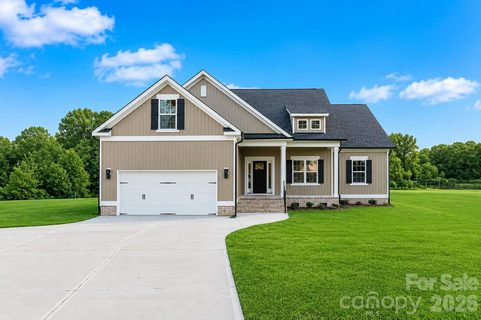 3124 Meadowcrest Drive active home in Stonecrest Meadows, Clover, SC