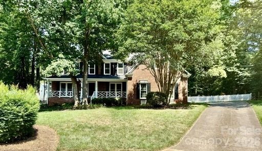 Homes in Cedarfield, Huntersville