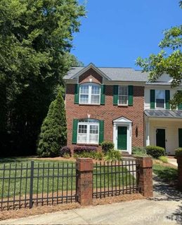 18629 Shawnee Ridge Road pending home in Oakhurst, Cornelius, NC