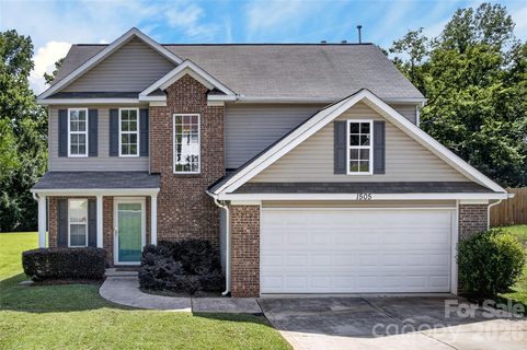 1505 Hollythorne Drive sold home in Hollythorn, Rock Hill, SC