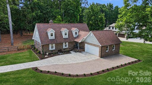 4724 Weddington Matthews Road sold home in Providence Woods, Matthews, NC