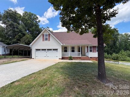 A home in Highland Woods