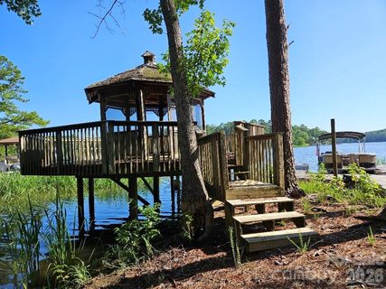 Woodside, Winnsboro