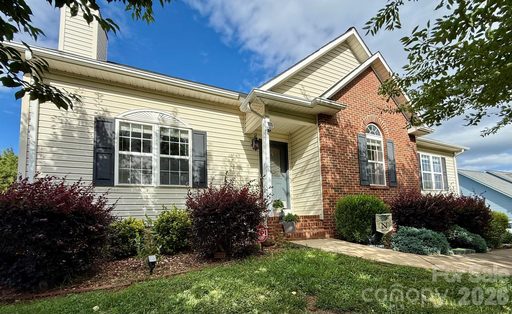 5360 Stonegate Farm Drive sold home in Stonegate Farm, Granite Falls, NC