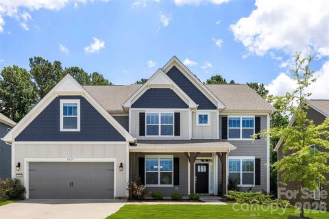 5015 Whispy Vines Lane active home in The Oaks At Skybrook North, Huntersville, NC