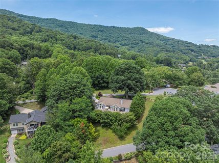 94 Oakcrest Lane active townhome in The Overlook At Laurel Ridge, Waynesville, NC