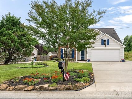 1000 Kerry Greens Drive sold home in Kerry Greens, Matthews, NC