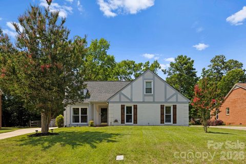 11232 Coachman Circle sold home in Colony Woods, Charlotte, NC