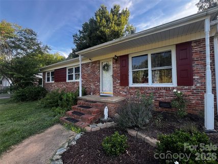203 Kenwood Drive pending home in Kenwood Heights, Shelby, NC