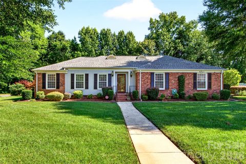Homes in Idlewild Farms, Charlotte