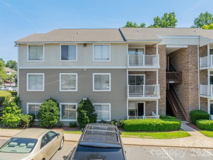 9519 University Terrace Drive active condo in University Terrace, Charlotte, NC