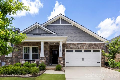 Homes in Heron Creek, Mint Hill