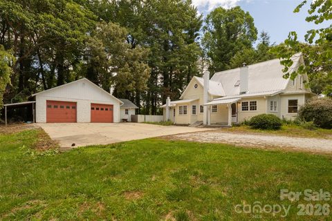 100 Cannon Drive active home in Cannon Woods, Hendersonville, NC