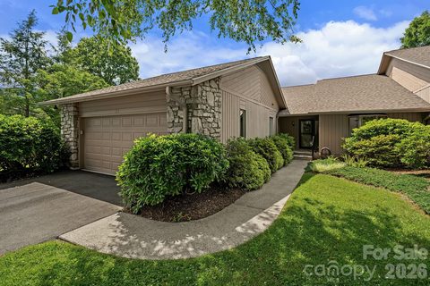 52 Clubside Drive pending home in Beaverdam Run, Asheville, NC