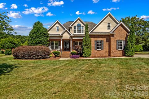 185 Upper Oak Drive sold home in Meadow Oaks, Statesville, NC