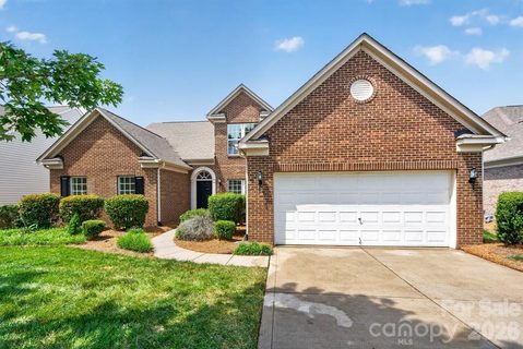 104 Pine Lake Drive pending home in Villas Of Sun Valley, Monroe, NC