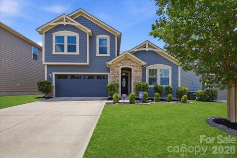 12628 Heath Grove Drive pending home in Magnolia Walk, Huntersville, NC