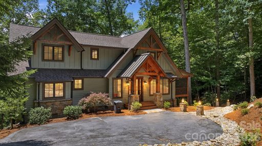 185 Songcatcher Court active home in Bear Lake Reserve, Tuckasegee, NC