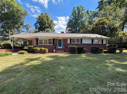 501 Derby Court active home in Gardner Park, Gastonia, NC