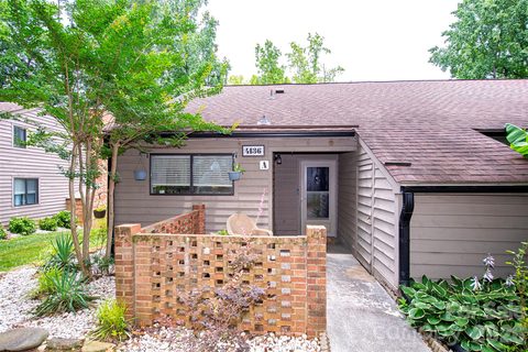 4136 Charlotte Highway sold home in Lake Wylie Woods, Lake Wylie, SC