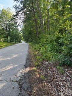 0 Lockhart Drive active land listing in Lake Lanier, Landrum, SC