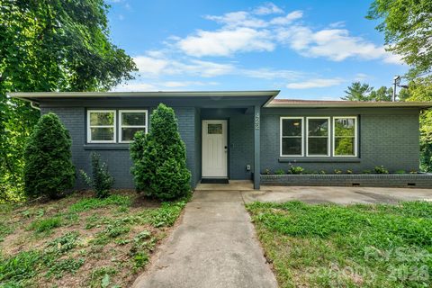 Homes in Arlington Heights, Lenoir
