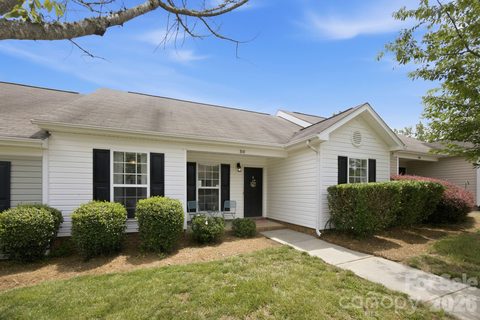 310 Gamesford Lane pending home in Steele Meadows, Fort Mill, SC